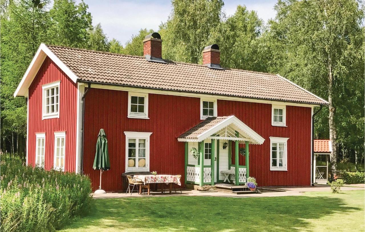 2 Bedroom Amazing Home In Unnaryd Exterior photo